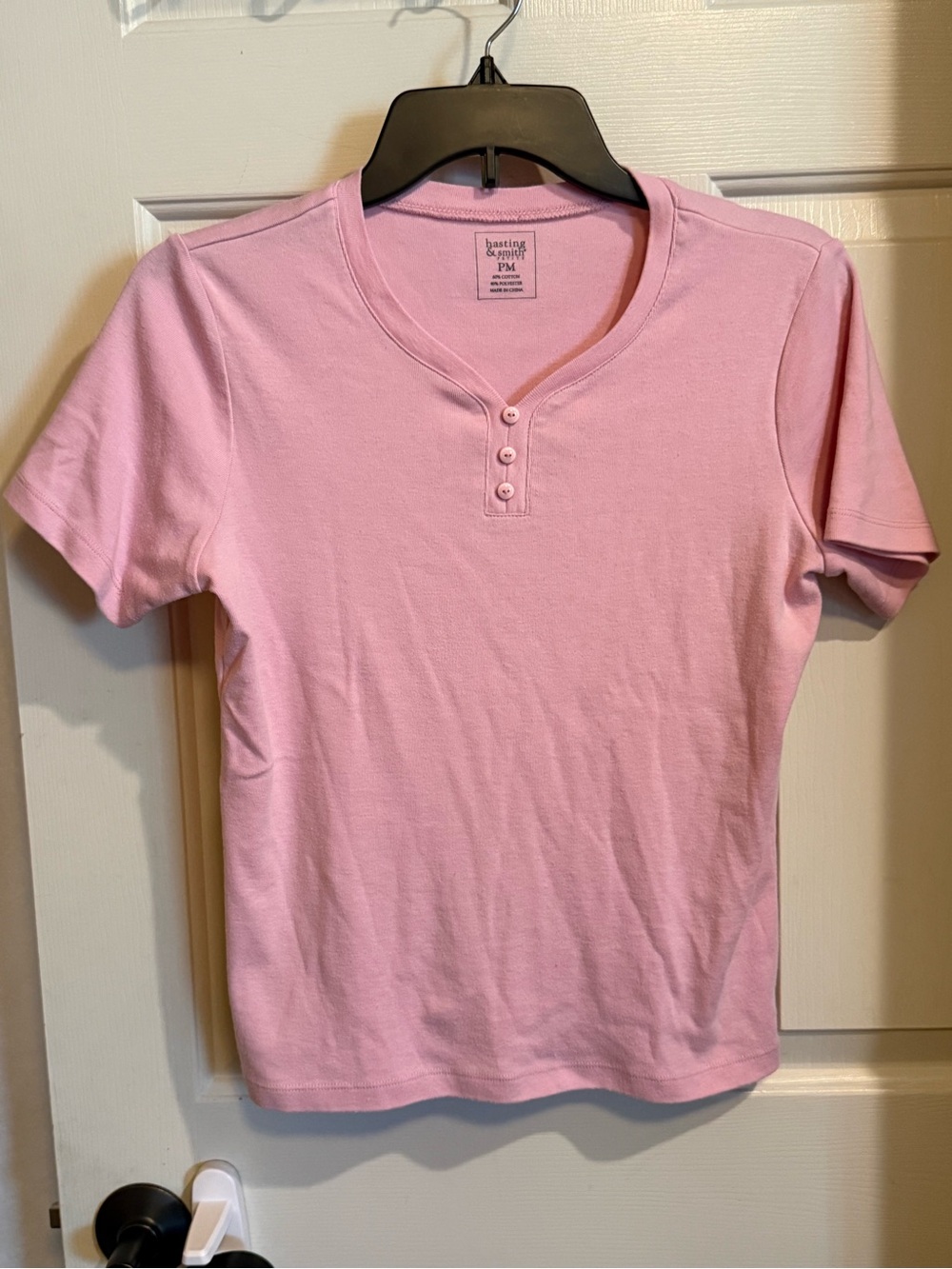 Hastings & Smith Pink Short Sleeve Henley Tee Medium Petite Size.